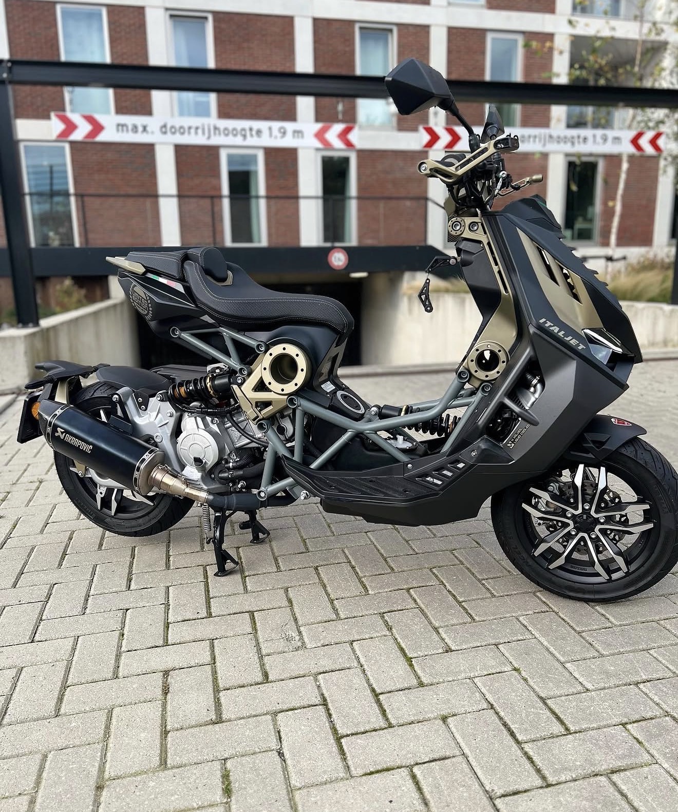 Italjet Dragster occasion bij Scooterdiemen